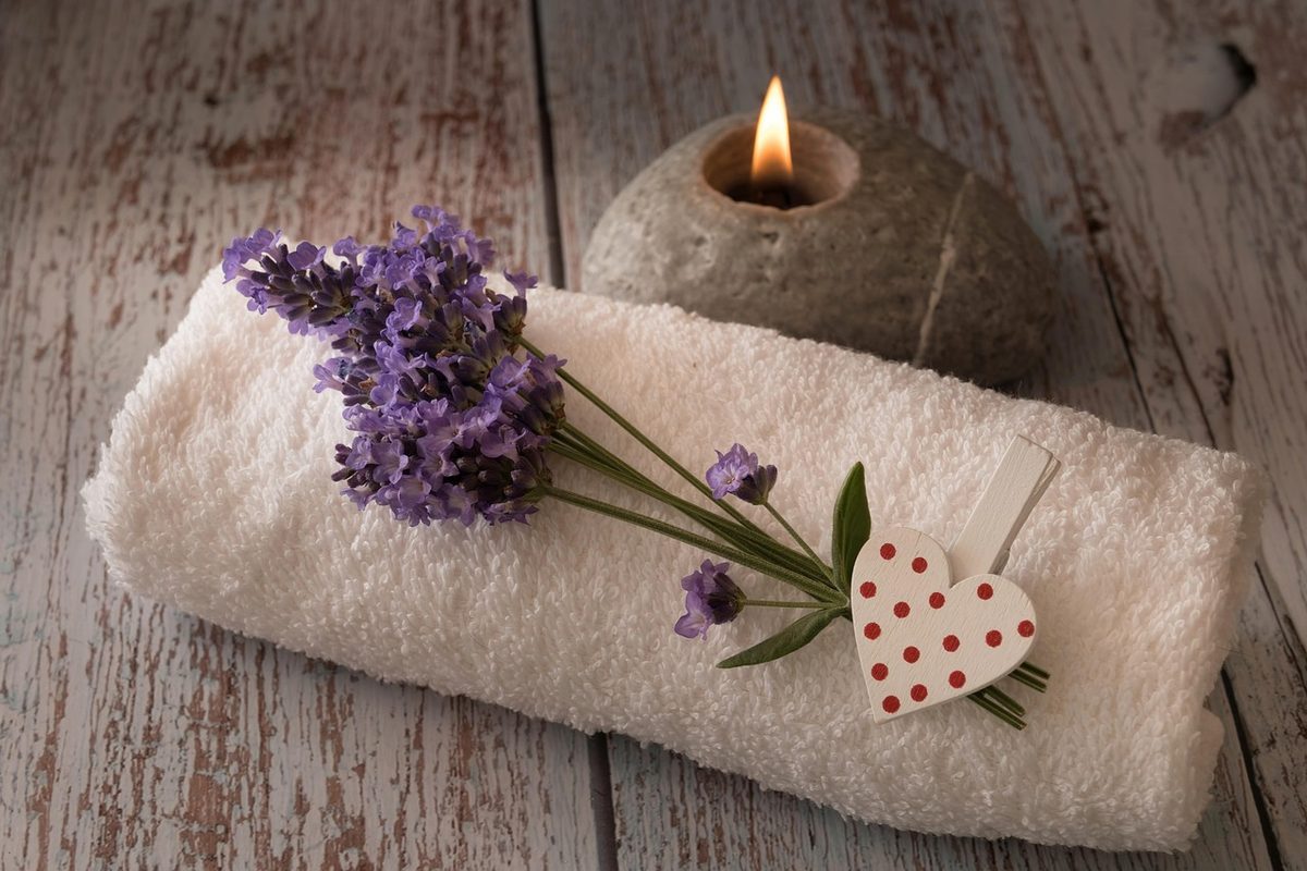 Towels and oils at the Snowline Spa